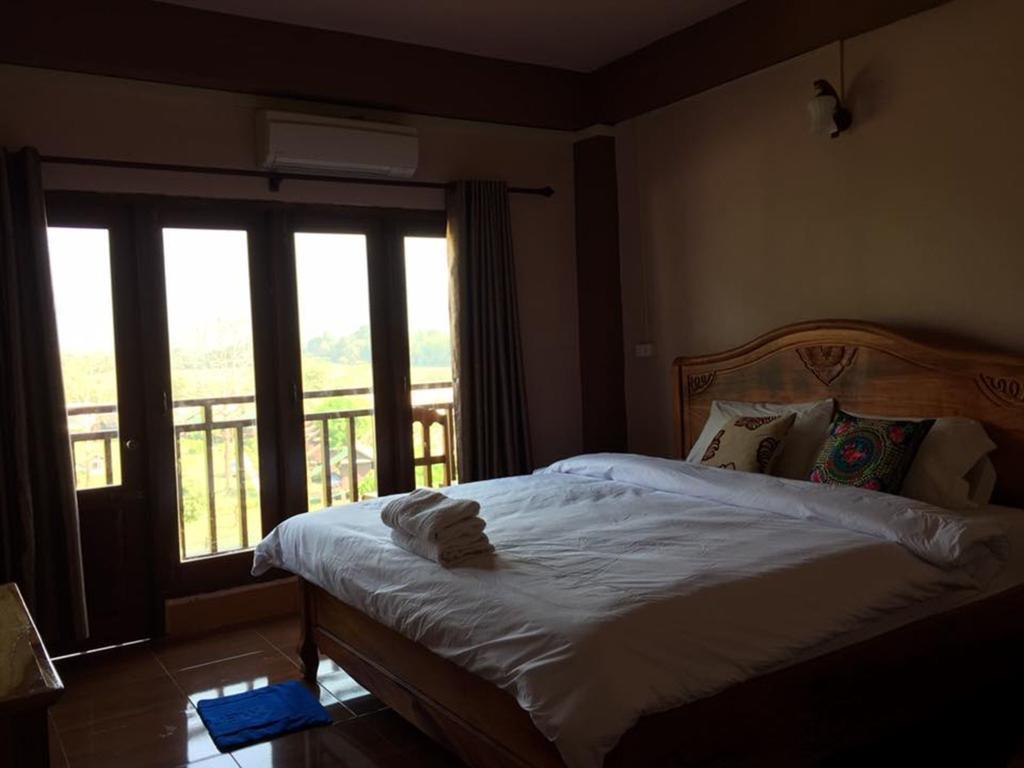 Happy River View Hotel Vang Vieng Luaran gambar