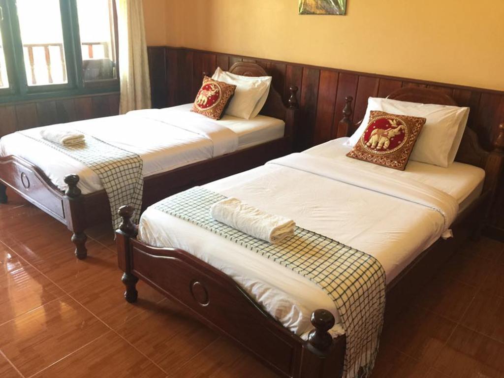 Happy River View Hotel Vang Vieng Luaran gambar
