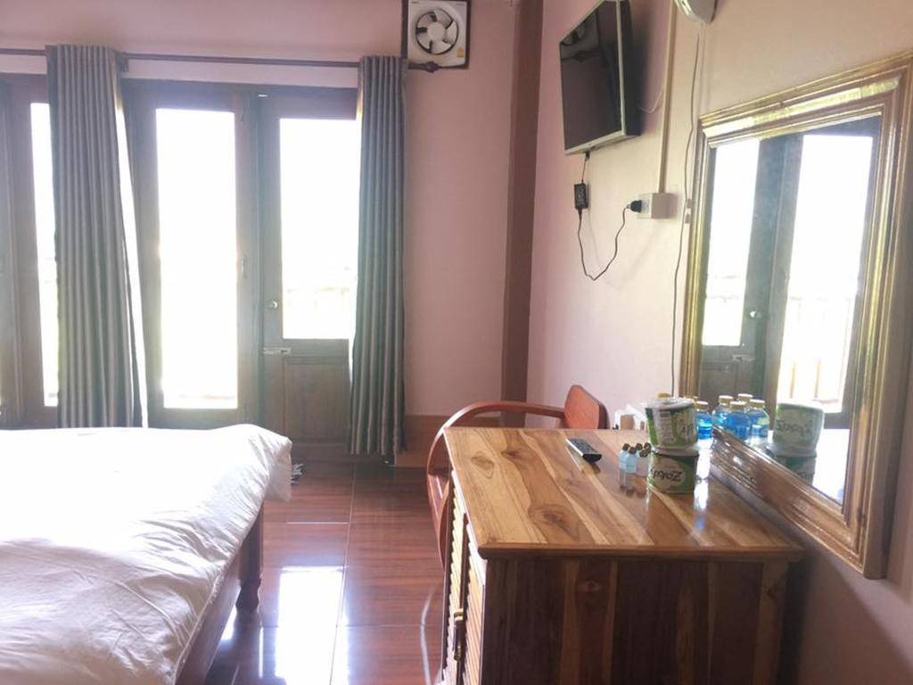 Happy River View Hotel Vang Vieng Luaran gambar
