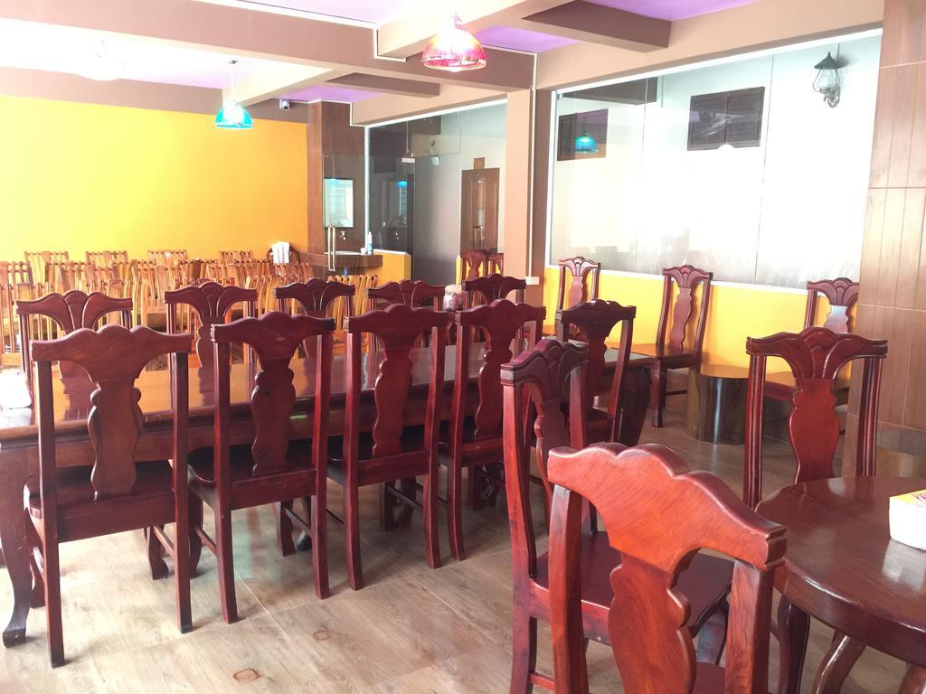 Happy River View Hotel Vang Vieng Luaran gambar